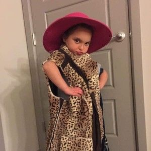 Meet your Posher, Paula